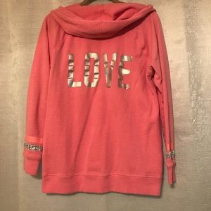 V-cut VS hooded sweatshirt | sequin cuff